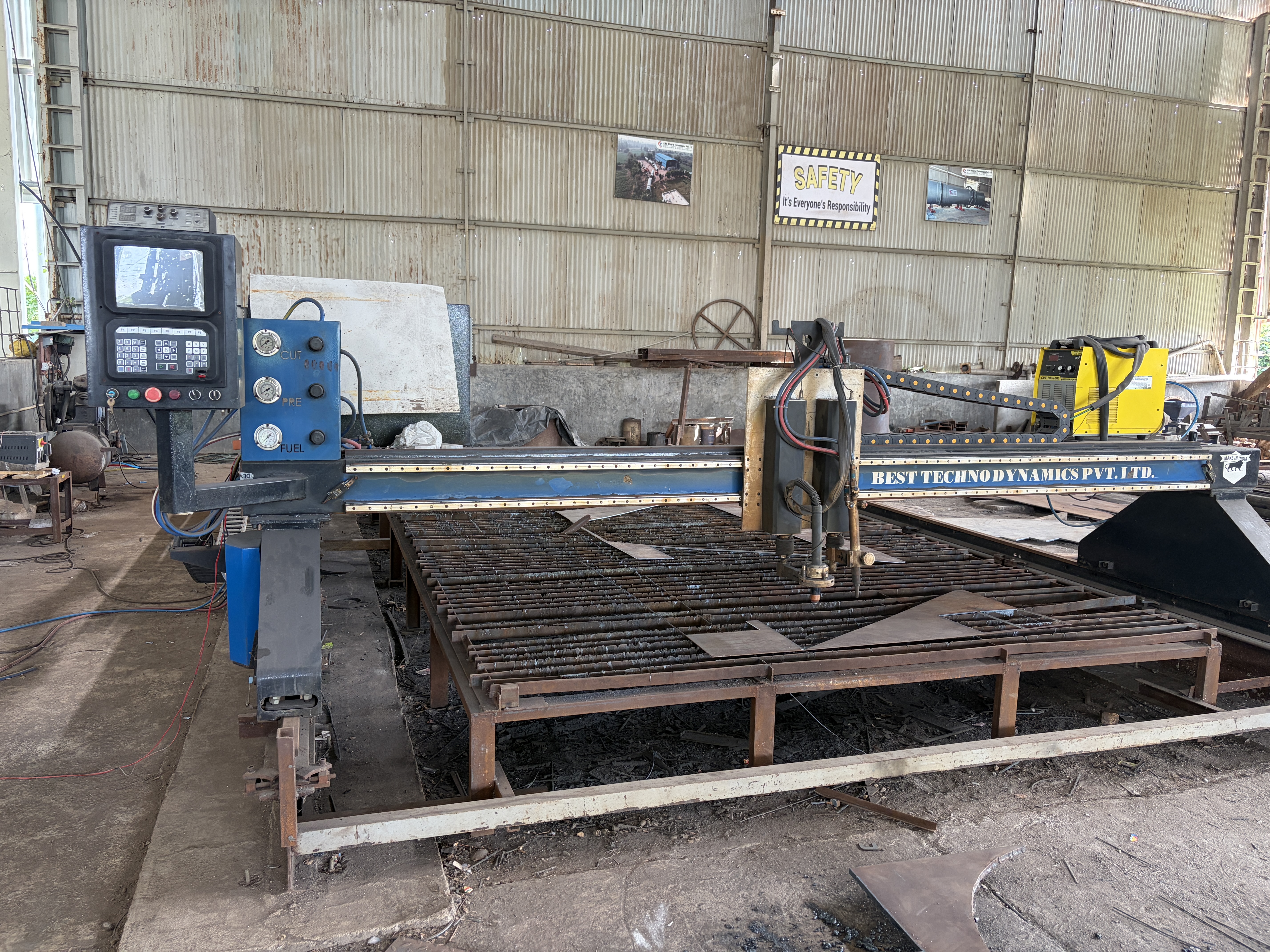 CNC Plasma Cutting Machine